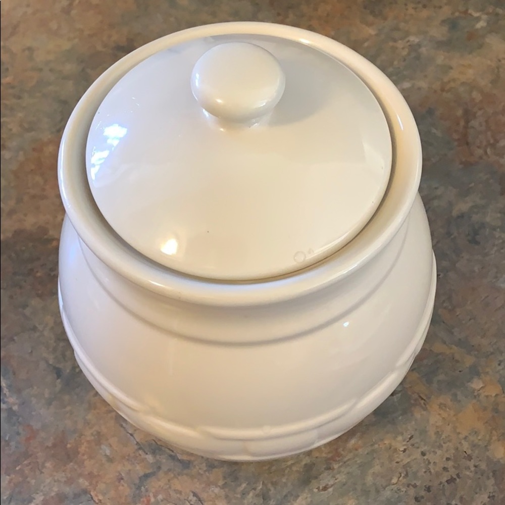Longaberger USA Pottery Canister 2 quart